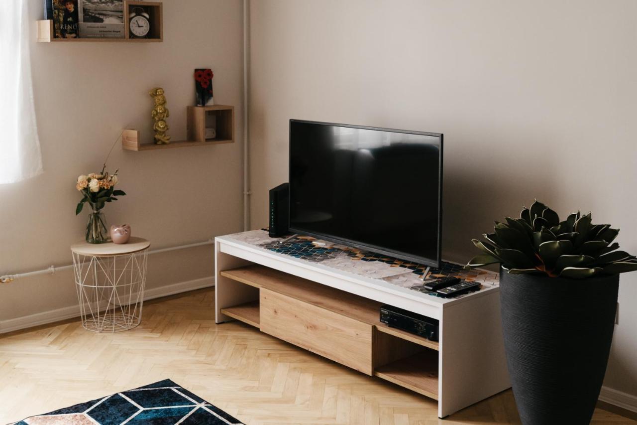 Fand Center Apartman Luxury Szeged Exteriör bild
